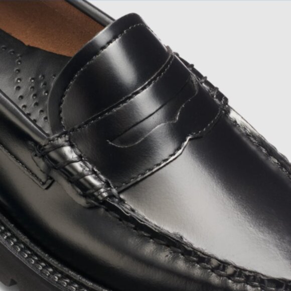 G.H. Bass & Co. Black Leather Loafers - Picture 5 of 12